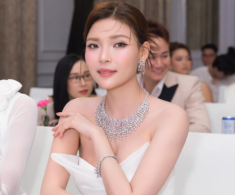 Xuống tóc đầu năm, vợ Lương Thế Thành được khen trẻ như idol Kpop nhờ kiểu mái đẹp bất bại