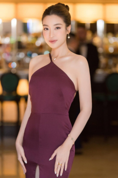 2 Đỗ Mỹ Linh của showbiz Việt: Người làm dâu hào môn sống kín kẽ, người nuôi con riêng của chồng thành tài