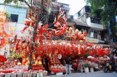 7 khu chợ nổi tiếng nhộn nhịp nhất Hà Nội vào dịp Tết, tha hồ mua đồ trang trí, cây cảnh không thiếu thứ gì