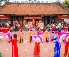 Có lễ hội kén rể độc đáo ở Hà Nội, liên quan đến mỹ nhân một lòng theo Hai Bà Trưng xông pha trận mạc