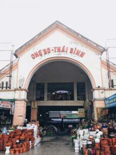 Khu chợ từng là niềm tự hào của người Thái Bình nay trở thành trung tâm mua sắm trầm lặng giữa lòng thành phố