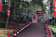 Lễ hội diễn ra tại vùng đất cọp ăn thịt người, từ năm Quý Sửu 1913 đến nay chỉ tổ chức kéo dài 5 ngày