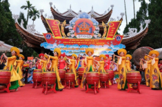 Lễ hội tại vùng đất “cổ tích”, tôn vinh ông tổ nghề trồng dưa thuộc dòng họ hiếm, tìm mãi mới được một người