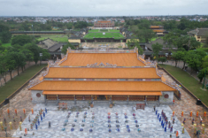 Lễ thiết triều thời Nguyễn trước điện Thái Hòa