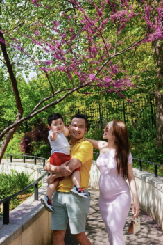 Lý Thùy Chang mang bầu sướng như bà hoàng, Chi Bảo và con trai phải chiều lòng cho “êm nhà êm cửa”