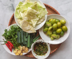 Món ăn gồm những nguyên tưởng không hợp mà “hợp không tưởng”, thành món ăn vặt siêu “hot” những ngày nắng nóng