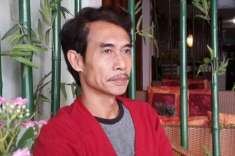 Nam NSƯT có gương mặt khắc khổ nhất màn ảnh Việt, bị trêu là “trâu chậm uống nước trong” vì lấy vợ kém 25 tuổi