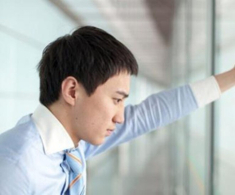 Phát hiện vợ có thai với sếp, tôi giả vờ không biết âm thầm làm 3 việc khiến cô ấy quỳ gối khóc xin tha thứ