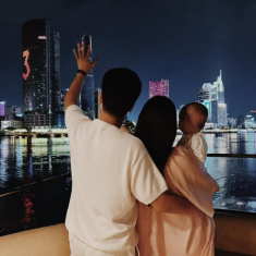 Sao Việt 24h: “Nàng dâu gia tộc nghìn tỷ” Linh Rin mừng sinh nhật trên du thuyền, con gái vàng ngọc hiếm hoi xuất hiện