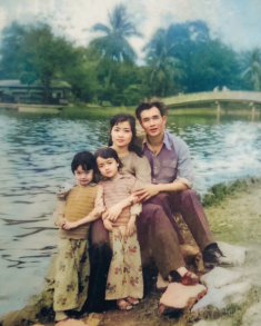 Sao Việt 24h: Vân Dung đăng ảnh thời thơ ấu bên bố mẹ, ông bà ngoại của “thiếu gia” Chải được khen “cực phẩm”