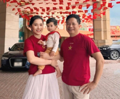 Shark Hưng khoe quý tử hệt như “bản sao” từ bố, vợ Á hậu thân thiết bên con trai riêng của chồng