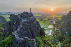 Việt Nam có một “xứ sở thần tiên mát lạnh dưới lòng đất”, nhiệt độ luôn dưới 25 độ, giá 70 triệu đồng/tour vẫn kín khách quanh năm