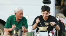 Vu Lan vắng bố mẹ của sao Việt: Jun Phạm chưa vơi nỗi đau, Thành Trung vẫn nghẹn ngào khi nhắc đến 2 đấng sinh thành