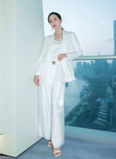 3 tuyệt chiêu mặc đồ giấu bụng cực đỉnh, chị em diện vào lập tức như giảm đi 5kg dù diện đồ mỏng hay dày