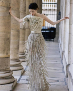 6 thói quen giúp Hà Tuệ đẹp bền vững cả thập kỷ