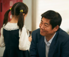 Bà ngoại cho 1 tỷ khi tôi lấy chồng, biết số tiền đó từ đâu mà có, tôi thất vọng cùng cực