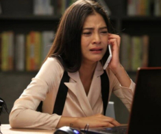 Chồng cũ cưới bạn thân của tôi chỉ 1 tháng sau ly hôn, tôi đến dự rồi được xem một màn kịch hay