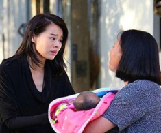 Đòi con trai 4 cây vàng, con chỉ vào đứa cháu nội khiến tôi ôm mặt khóc thét