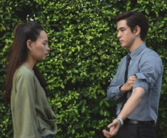 Đưa mẹ chồng đi du lịch, thấy một cảnh trên bãi biển, lúc về bà liền chuyển hết tài sản cho tôi