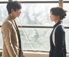 Gửi cho chồng cũ một tin nhắn trước khi tái hôn, anh đáp vỏn vẹn 4 từ khiến tôi lặng người