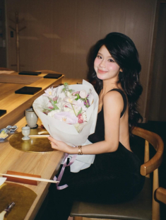 Hàn Hằng về dáng sau sinh thần tốc khiến netizen ngỡ ngàng