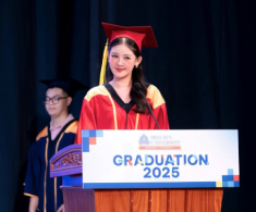 Hoa hậu Lê Âu Ngân Anh thăng chức làm Phó khoa ở trường đại học, chồng BTV liền thưởng nóng 2 món quà “đỡ tốn”