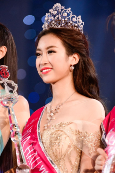 Hoa hậu Việt Nam 2016: Lộ bằng chứng nghi hoa hậu Đỗ Mỹ Linh xúc phạm thầy cô