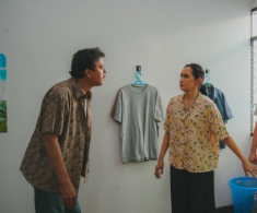 Mẹ vợ 63 tuổi đòi ly hôn, bố vợ đồng ý luôn rồi nói một câu khiến anh cả mặt tái xanh