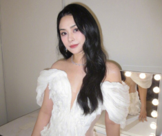 Mỹ nhân cổ trang đẹp nhất showbiz 44 tuổi vẫn eo thon, giảm 12kg nhờ “siêu thực phẩm” màu tím rẻ bèo, bán đầy ở chợ Việt Nam