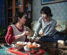 Nghe lời mẹ kế lấy chồng hơn 15 tuổi ở tuổi 19, 10 năm sau tôi cảm ơn bà