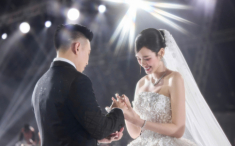 Nhẫn cưới nghìn USD của vợ chồng Đỗ Thị Hà