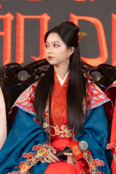 Nhan sắc diễn viên 20 tuổi đóng vai con dâu NSND Trung Anh