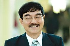 NSND có cuộc đời ly kỳ như phim: Lớp 10 đã trúng tuyển phi công, nhờ nổi tiếng mà tìm gặp bố ruột ở Pháp