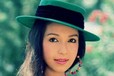 “Nữ hoàng ảnh lịch” từng bạc tóc sau 1 đêm vì tai nạn kinh hoàng, U60 vẫn đẹp không tuổi, tất cả là nhờ hai bí quyết vàng