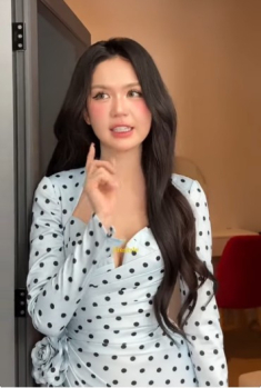 “Nữ hoàng nội y” Ngọc Trinh công khai can thiệp thẩm mỹ?