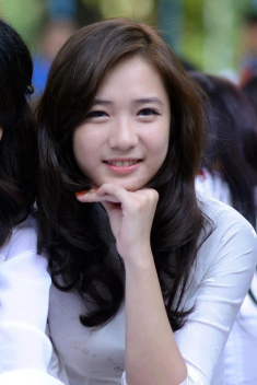 “Nữ thần học đường” Trâm Anh 10 năm vẫn không thay đổi nhan sắc