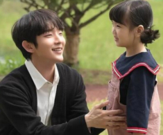 Sống cùng bố dượng 11 năm, lúc lâm chung ông nói có một đứa con trai, khi gặp mặt tôi sững sờ