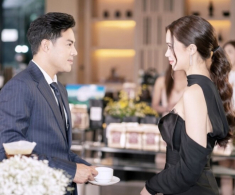 Tái hôn sau 3 năm chồng cũ mất, thấy một vị khách không mời xuất hiện, tôi bật khóc quỳ lạy giữa đường