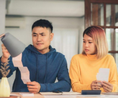 Thẳng thừng từ chối cho em chồng mượn sổ đỏ, câu nói của mẹ chồng làm tôi rùng mình