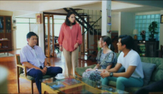 Tổ chức sinh nhật hoành tráng cho bố chồng, sau bữa tiệc tôi đệ đơn ly hôn, bố chồng hoàn toàn ủng hộ