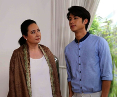 Tôi về quê dự đám cưới, con dặn nói tiền lương hưu chỉ 3 triệu, hôm sau có người gõ cửa nhà