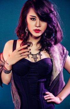 “Yêu nữ hàng hiệu” Hạnh Nguyên: “Nói không quan tâm đến vẻ bề ngoài là nhảm nhí”