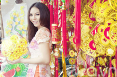 Bản sao Jennifer Phạm diện áo dài du Xuân