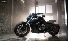 Benda LFC700: Quái thú bốn xy-lanh Trung Quốc chính thức đổ bộ Anh Quốc