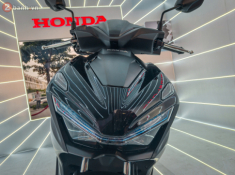 Cận cảnh Honda Air Blade 2026 vừa ra mắt thị trường Việt Nam với mức giá hấp dẫn