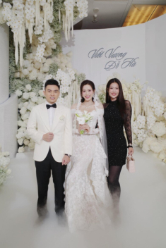 Chị gái “sinh đôi” của Đỗ Thị Hà có nhan sắc một 9 một 10 với nàng hậu, có một điểm chung với em gái