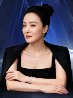 Dress-up mùa lễ hội: Tỏa sáng cùng trang sức kim cương