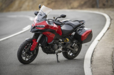 Ducati Multistrada V2 2026 – Nhẹ hơn, gọn gàng hơn, nhưng vẫn giữ trọn chất Ý
