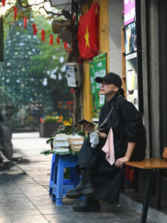 Được chồng chăm sóc sau sinh, “đả nữ màn ảnh Việt” có sắc vóc ra sao?