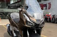 Hình ảnh thực tế của Honda ADV160 2026 hoàn toàn mới vừa về đến đại lý - Đẹp hơn mong đợi!